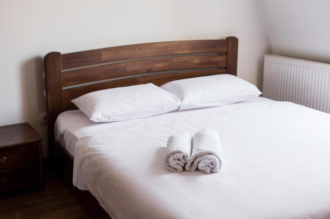 Aparthotel Na Mytniy Львов Экстерьер фото