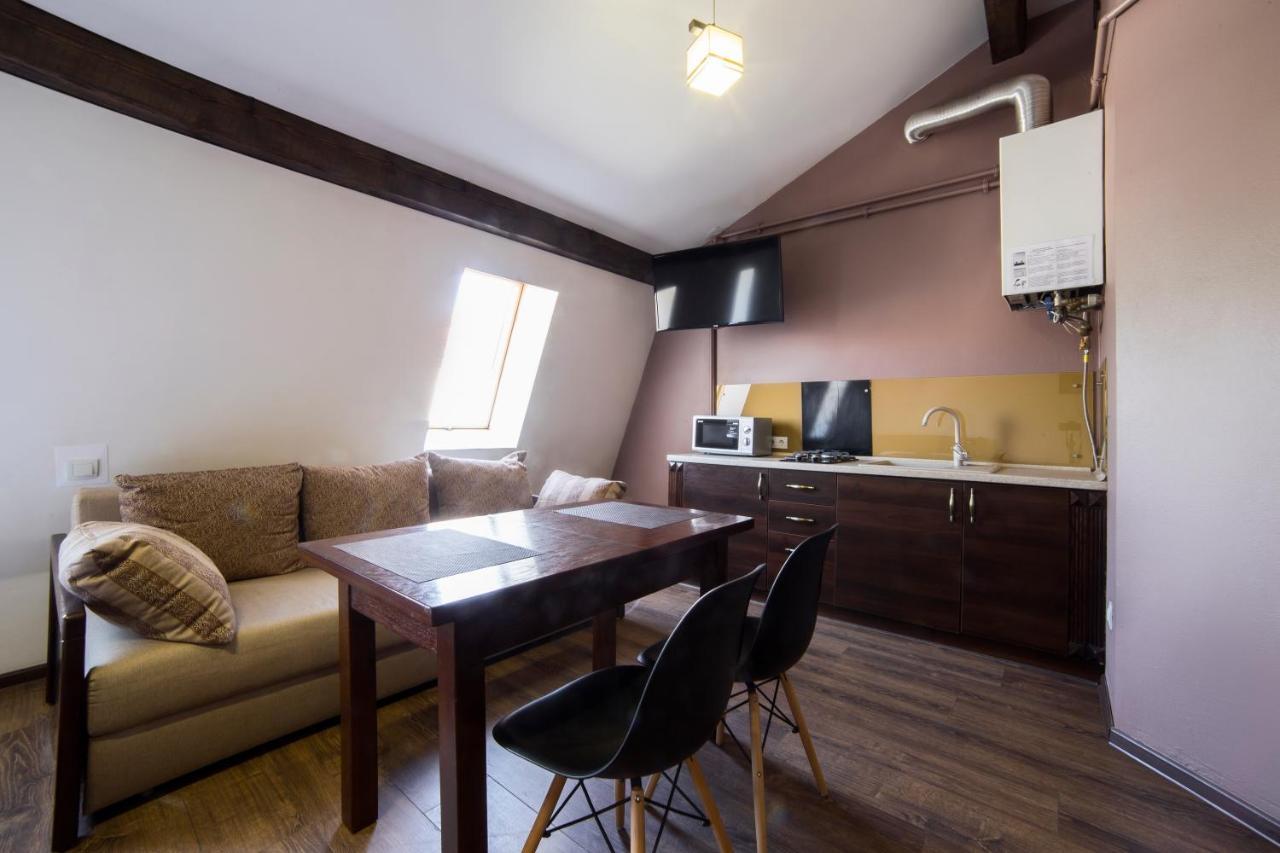 Aparthotel Na Mytniy Львов Экстерьер фото