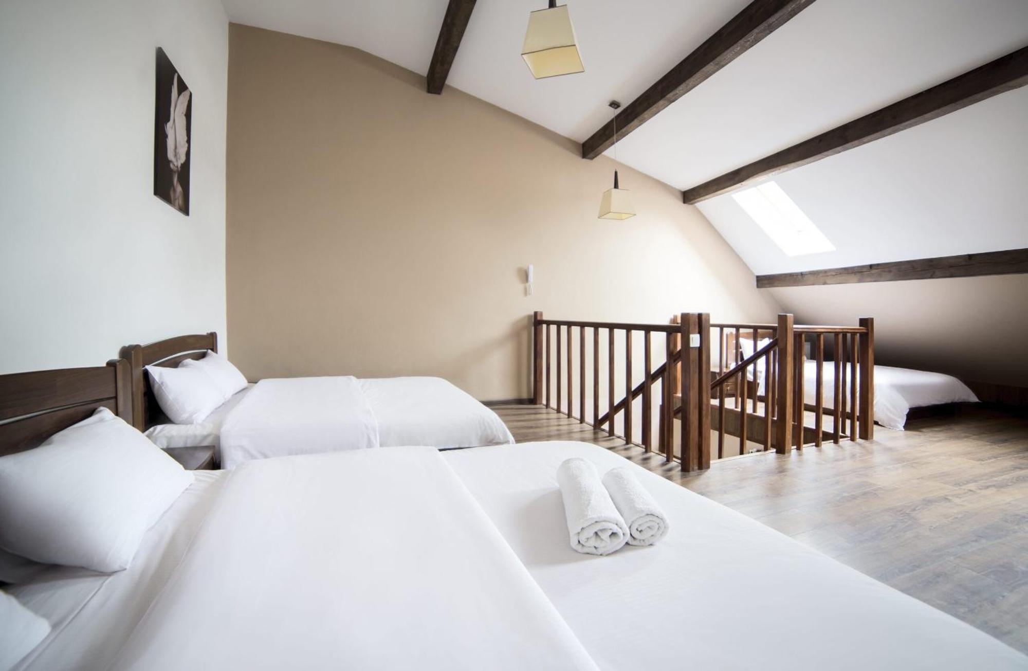 Aparthotel Na Mytniy Львов Экстерьер фото