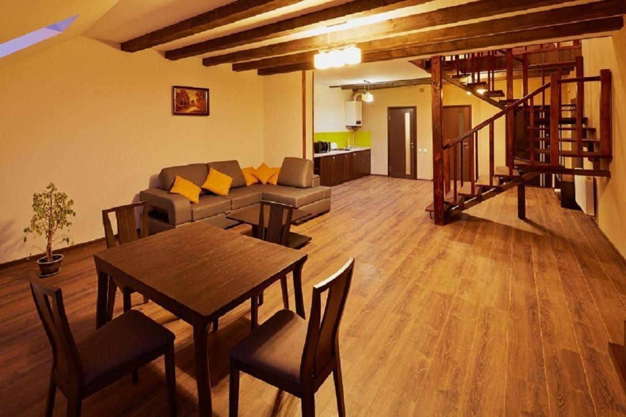 Aparthotel Na Mytniy Львов Экстерьер фото